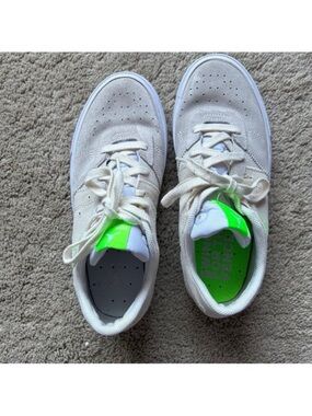 Jordan Women's White and Green Sneakers